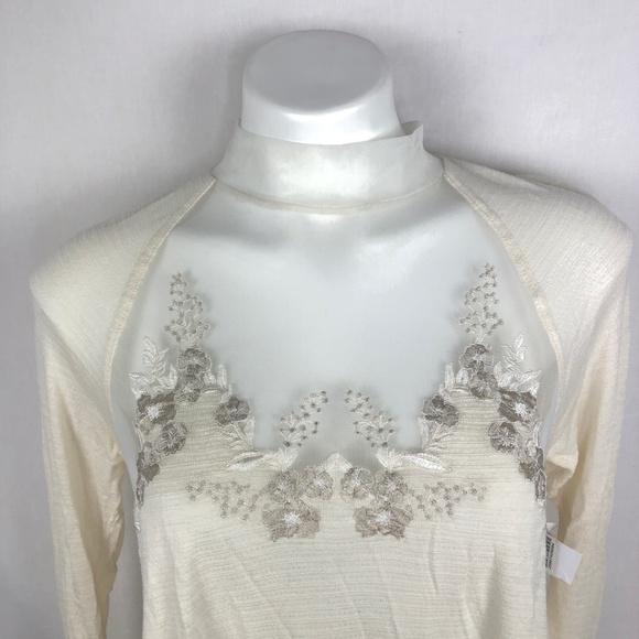NWT Free People Cream/Ivory Lace Blouse - Picture 2 of 10